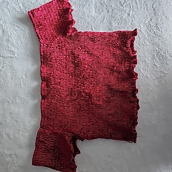Design Lab Off the Shoulder Velvet Burgundy Crop Top - Picture 4 of 4